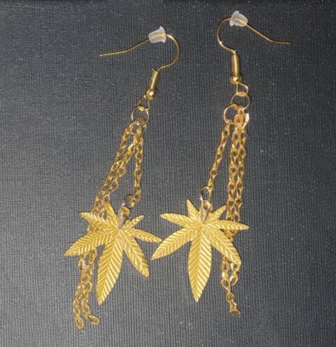 Mary Jane Golden & Chains